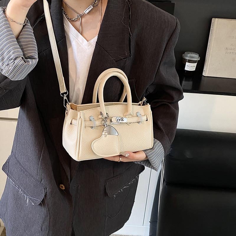 Pendant Symbol Heart Gold Handheld Purse Sewed Detailing Shoulder Strap Office