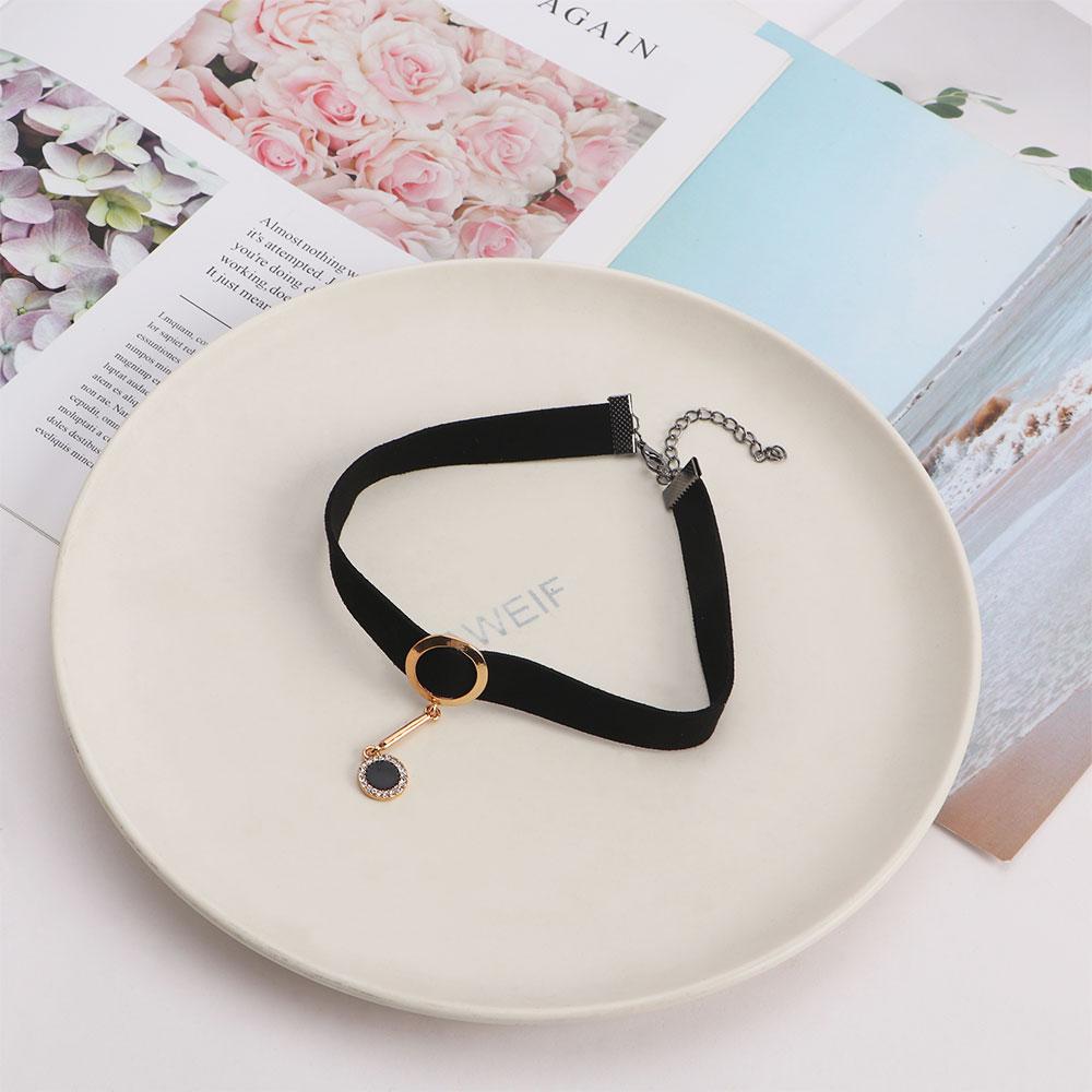 

Personaility Round Collar For Women Crystal Necklace Fashion Jewelry Female Clavicle Choker Pendant