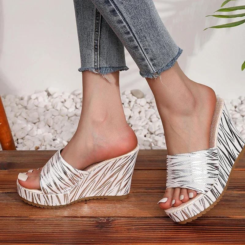 Fashion Women's Shoes Stripe Print Thick Bottom Slippers Women Wedge Chunky Platform Sandals Woman Summer Daily High Heel Slides