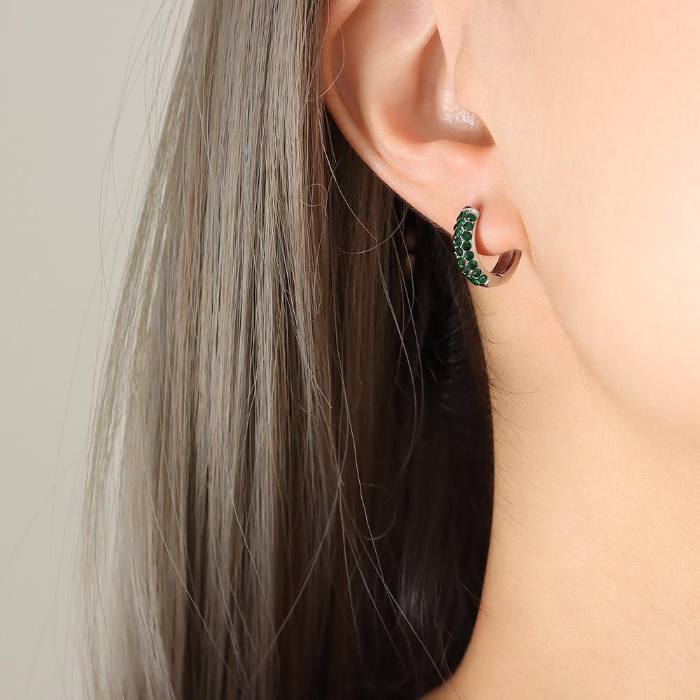 Stylish Retro Gold Zircon U-Shaped Cable Knit Earrings - Luxurious, Eco-Friendly Titanium Steel Design
