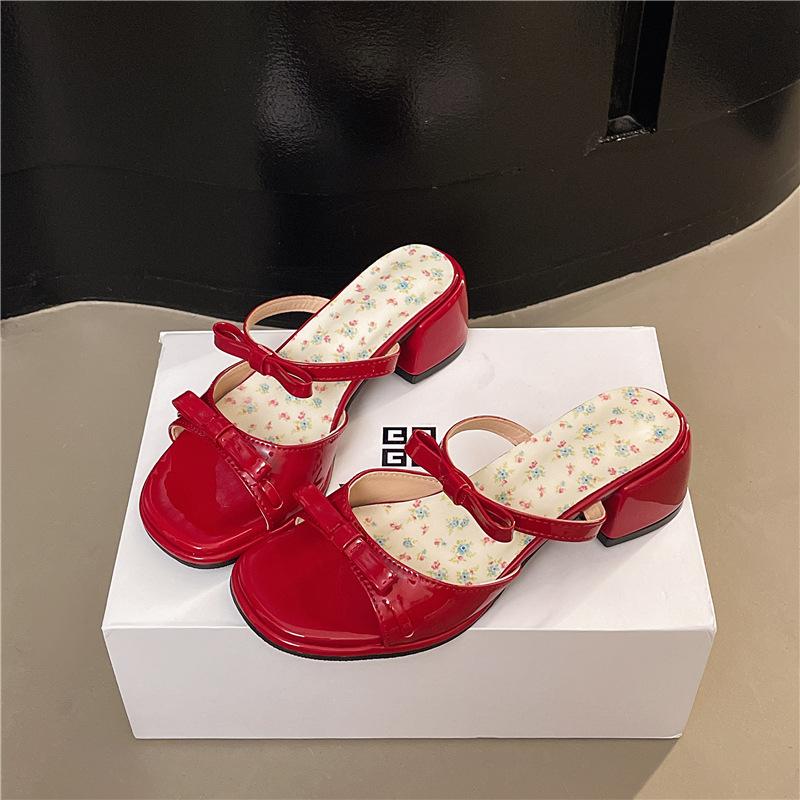 

Босоножки на толстом каблуке с бантом, женская уличная обувь, лето 2025, новинка, с юбкой, высокий каблук, слово с крутыми шлепанцами 40 красный