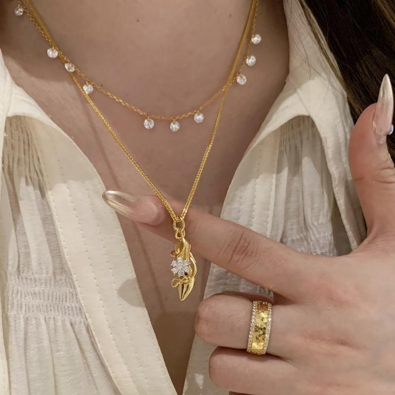 Medieval Vintage Point Diamond High Heels Necklace Exquisite High-End Personality Pendant Collarbone Chain Live Stream