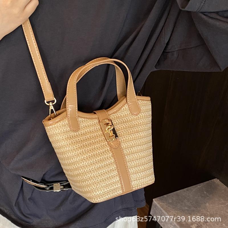 Korean Version of Casual Solid Color Temperament Simple Portable Bucket Bag for Women Versatile Commuter Knitted Crossbody Fashion Straw Bag