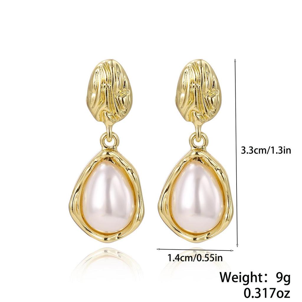 Bold Retro Resin and Alloy Earrings - Fashionable European and American Style