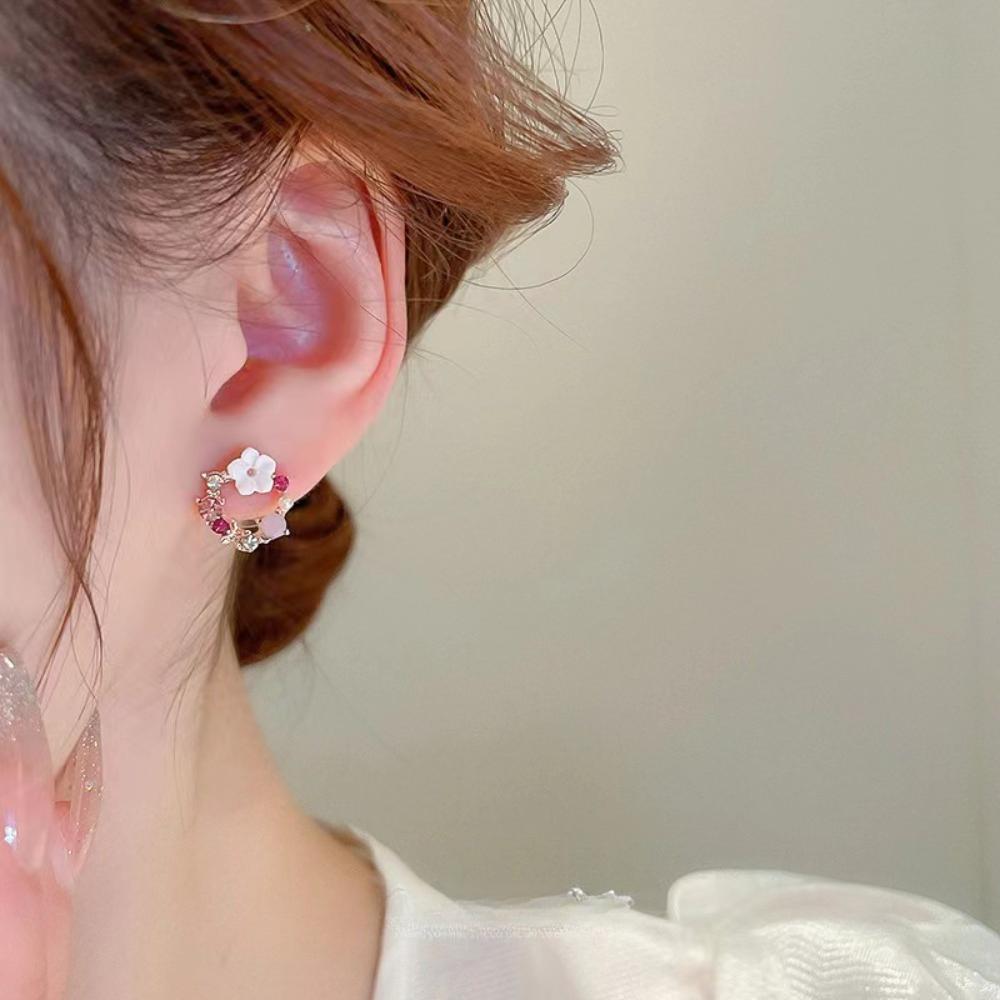 Fashion Exquisite Stereo Flower Butterfly Zircon Pearl Earrings Sweet Personality Garland Stud Earrings for Women Jewellery Gift