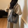 2025 Fashion New Personalized Tote Bag Autumn and Winter Casual Retro Shoulder Bag Niche Women's Large-capacity Bag
