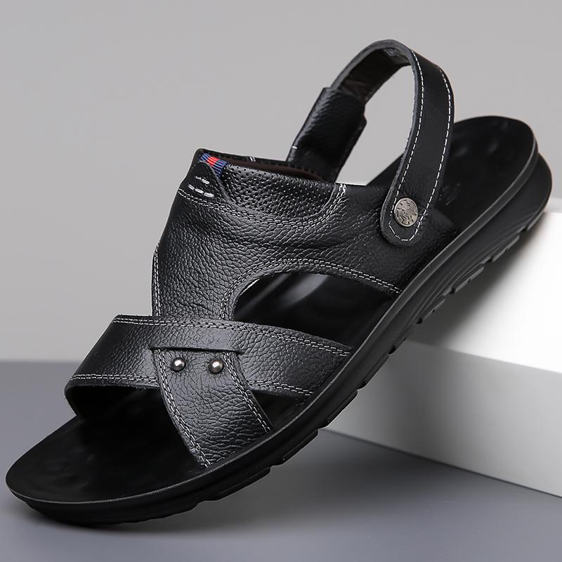 Men's Soft Bottom Sandals Casual Beach Shoes Anti-slip Wear-resistant Dad Slippers Breathable Waterproof PVC Material