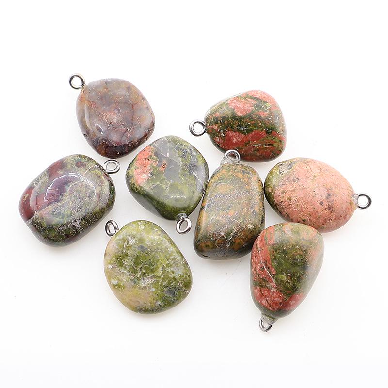 Irregular Natural Agate Crystal Stone Pendants for Keychains and Accessories