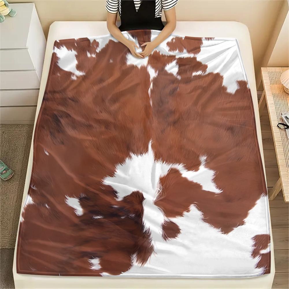 1Pc Rustic Cowhide Style Print Flannel Blanket, High Quality Comfortable for All Seasons, Home Decor, Warmth and Comfort, Perfect for Gifts