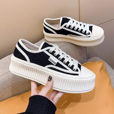 Canvas-Schuhe für Damen, Herbst, neue Gummi-Schuhe mit weicher Unterseite, Keksweiß, farblich passende Freizeitschuhe für Damen, Sport-Board-Schuhe