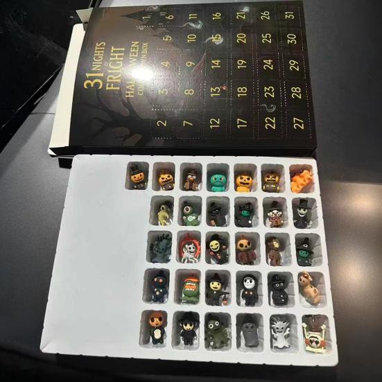 31 Nights of Fright Halloween Countdown Calendar 31/15/7 Days Advent Calendar with Collectible Horror Figures Scary Dolls for Home Decor