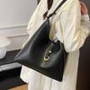 Tote Bag New Versatile Simple Commuting Bag Retro Fashion Armpit Bag Lazy Style Large Capacity Shoulder Bag