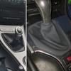 Auto řadící páka Manuální řadicí botka černá kožená botka plastový rám pro BMW E30 E36 E39 E46 E81 E82 E87 E88 E90 E91 E92