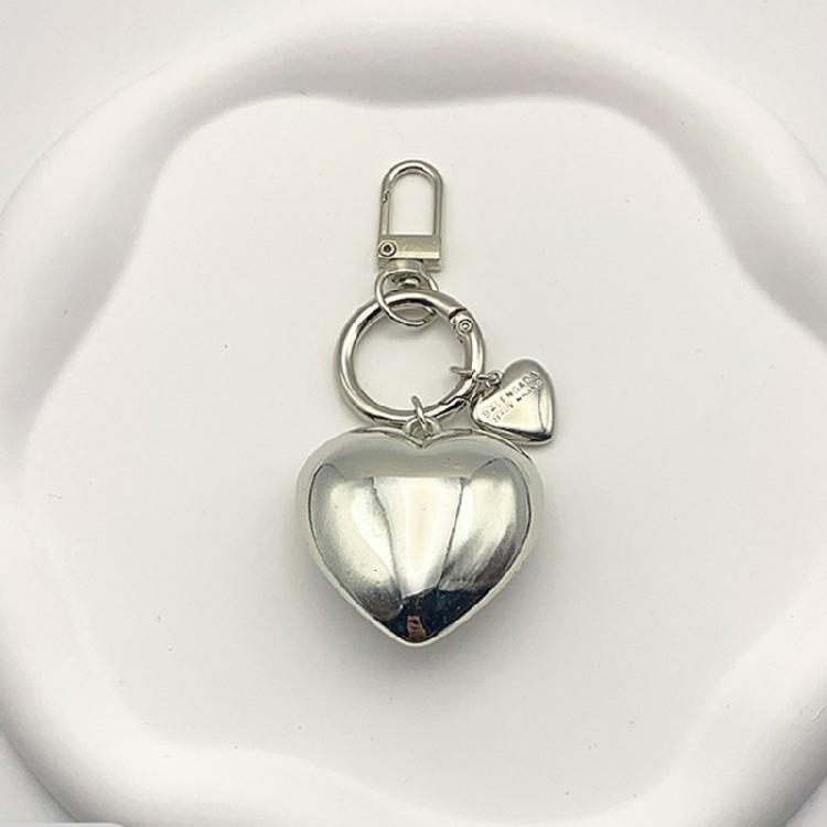 Fashionable Love Heart Keychain Charm Stylish Pendant Adds Personality to Bags and Keys Decoration for Daily Use