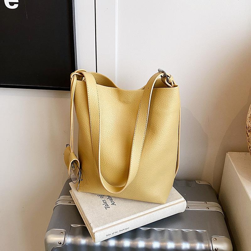 Bag Lady Frühling 2025 Neue Mode Einfache Retro Lässige Umhängetasche Textur Beliebte Eimertasche