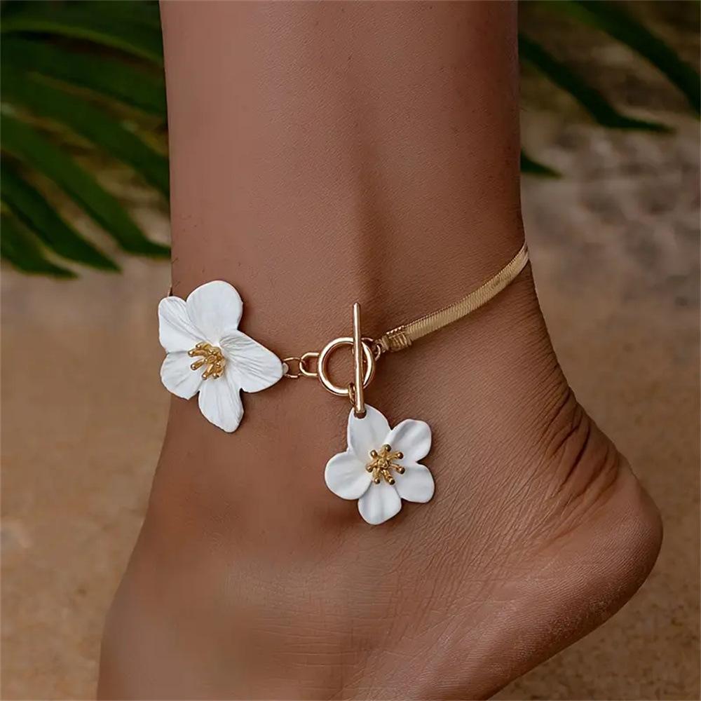 Elegant White Flower Anklet for Women Dainty Boho Beach Foot Jewelry