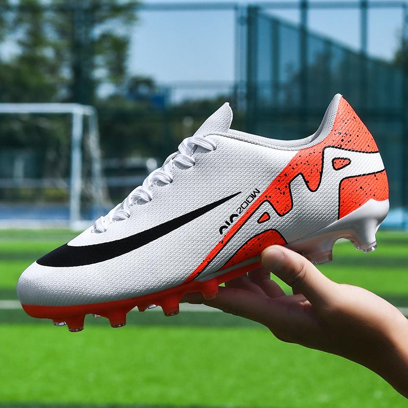 LiXingMing Football Shoes For Men White Professional Low-top Society Cleats Outdoor Lawn Teenager Soccer Training Sneaker