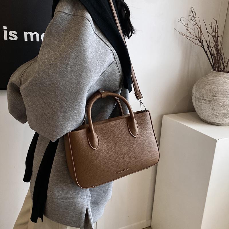 Simple new women's bag casual handbag shoulder bag women's fashion women's bag