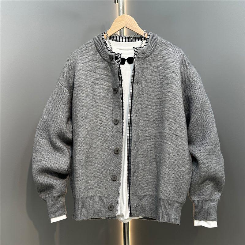 

2025 Trendy Men s Patchwork Two-in-One Cardigan Sweater for Autumn/Winter L