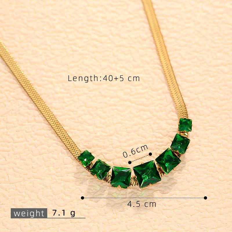 Colorful Zircon Heart Necklace - Elegant Temperament Design, Non-fading Clavicle Chain for Women