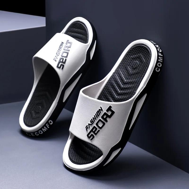 Fashion Summer Men Slippers Fashion Trendy Flip Flops Bathroom Slippers Outdoor Non-Slip Sporty Style Open Toe Beach Slippers