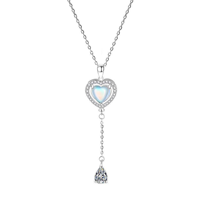 Heart of the Ocean Light Luxury Fashion Versatile Design Clavicle Chain Gift Pendant Accessories for Girlfriend