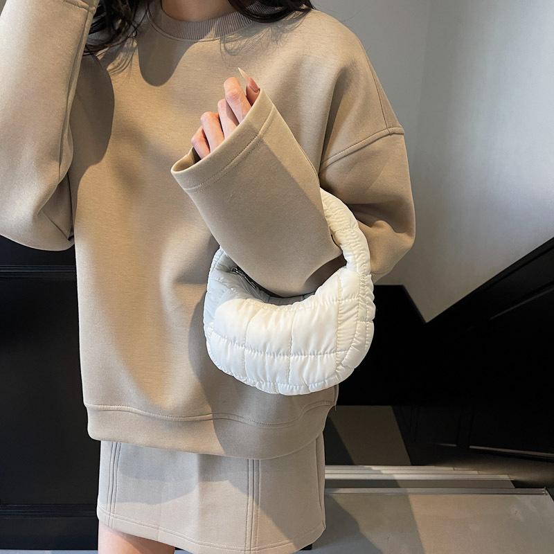 Niche versatile pleated plaid cloud bag underarm bag 2025 new cotton clothing bag fashionable and simple bubble handbag