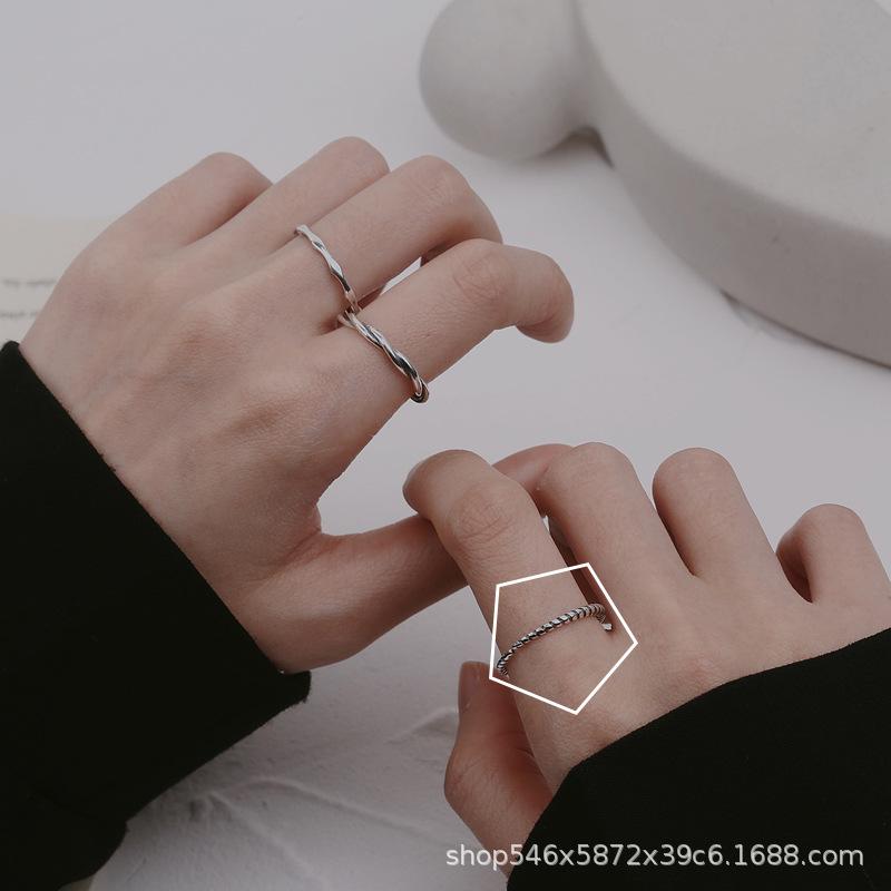 Personalisierter Retro-Ring Damen Kalter Wind Kreative Kette Stern Schlichter Ring Nische Thailändisches Silber Retro-Ring