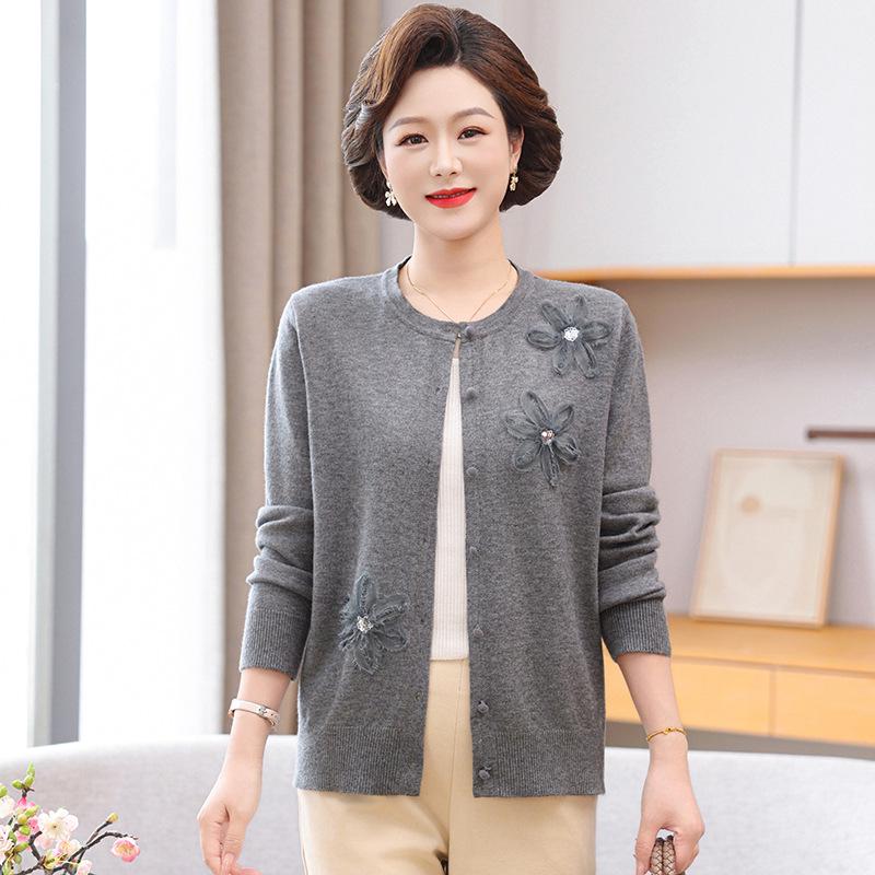 

Embroidered Floral Knit Cardigan for Mothers: Stylish, Loose-Fit Wool Sweater Coat in Plus Sizes 3XL (for 75-82.5 kg) светло-серый