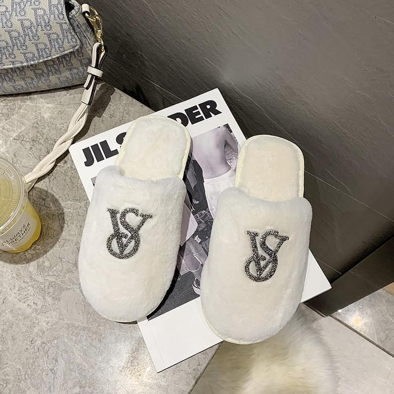 Women's Versatile Fuzzy Rhinestone Slippers - Warm Cotton for Autumn/Winter, Stylish for Home or Outdoor Use.