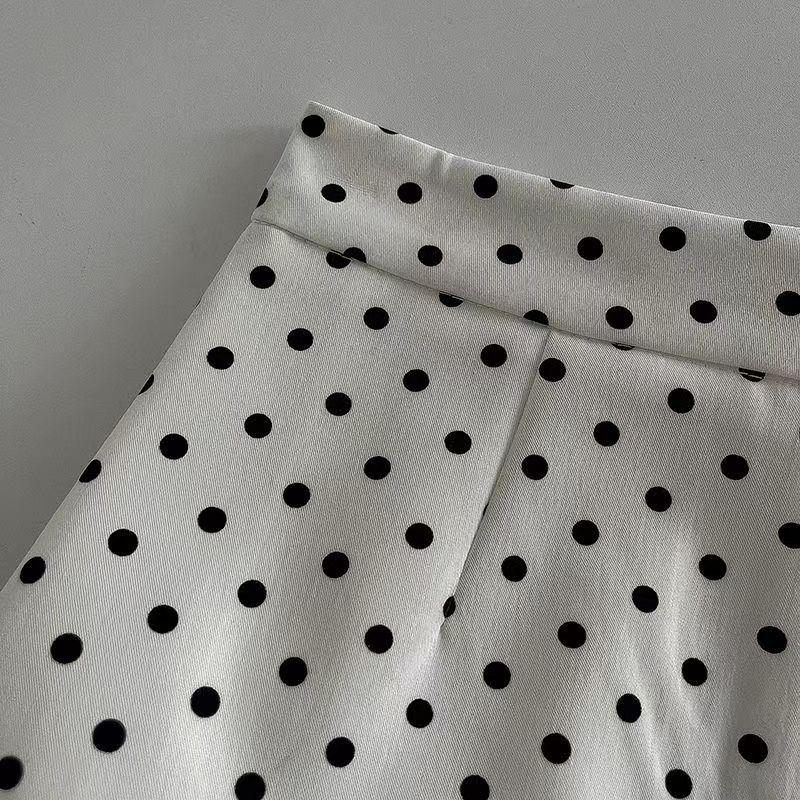 Modă Toamnă 2024 Fustă Midi A-line Albă cu Buline, cu Talie Înaltă și Tiv în Trepte