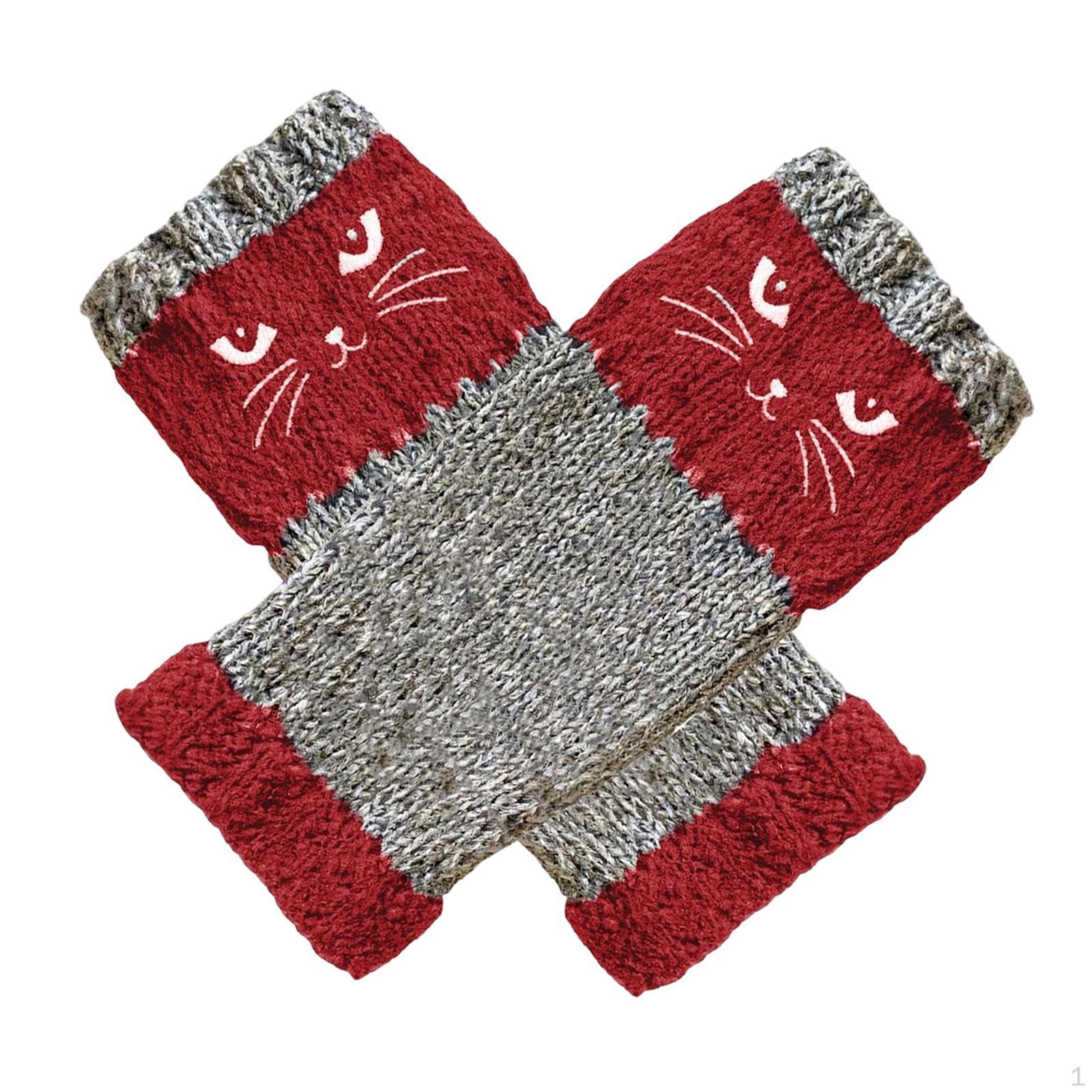 

Fashionable, Fingerless Gloves with Thumb Hole in Japanese Style червоний
