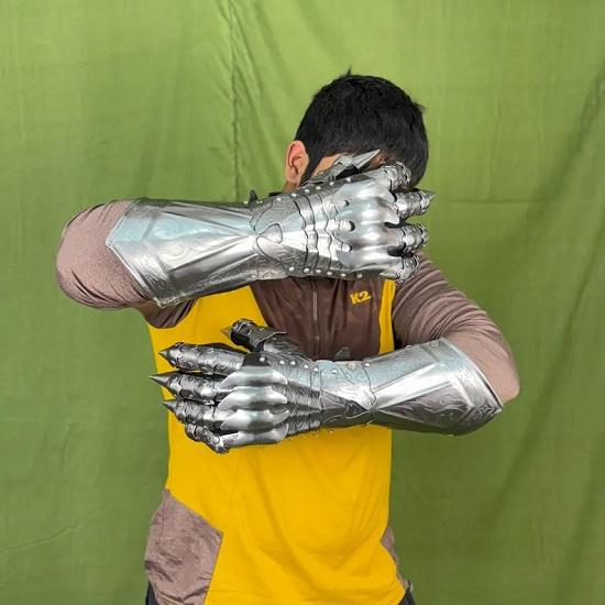Medieval  Gauntlet Gloves Set  Knight Gothic Etched Armor  Perfect for Halloween, Cosplay  Role Play