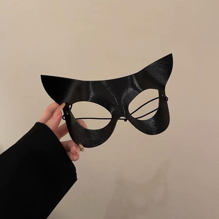 Concave Sexy Pussy Girl Mask Halloween Masquerade Party Dress Up Props Half Face Cos Eye Mask