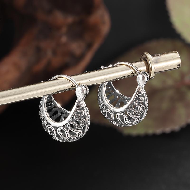 Retro Popular Hollow Earrings Crescent Pattern Earrings for Men and Women Trendy Hip-Hop Rock Earrings Jewelry