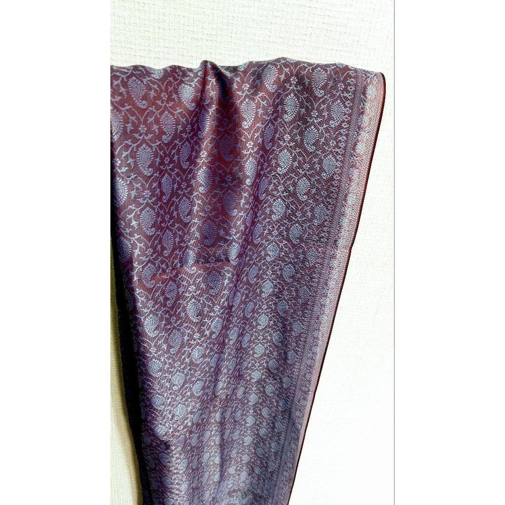 Used Purple Silk Stole, Gift for Birthday, Mother's Day, for Women In Their 50s and 60s, Lap Blanket