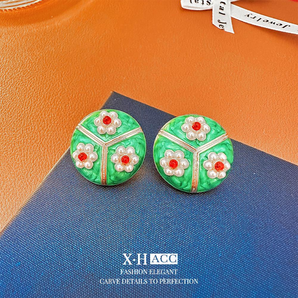 Vintage Bow Earrings: Timeless, High-End Retro Fashion Accessory