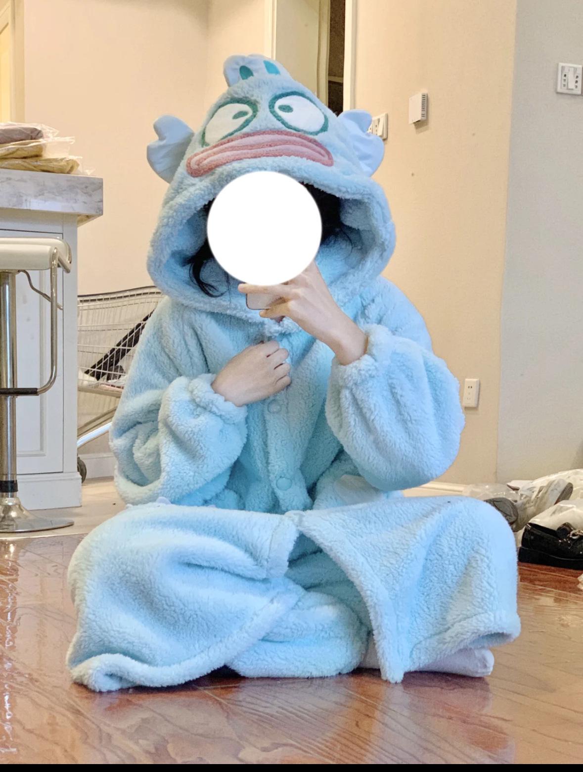 

Зимовий піжамний набір з флісовою підкладкою та мультяшний халат з капібарою Xiaohongshu Large