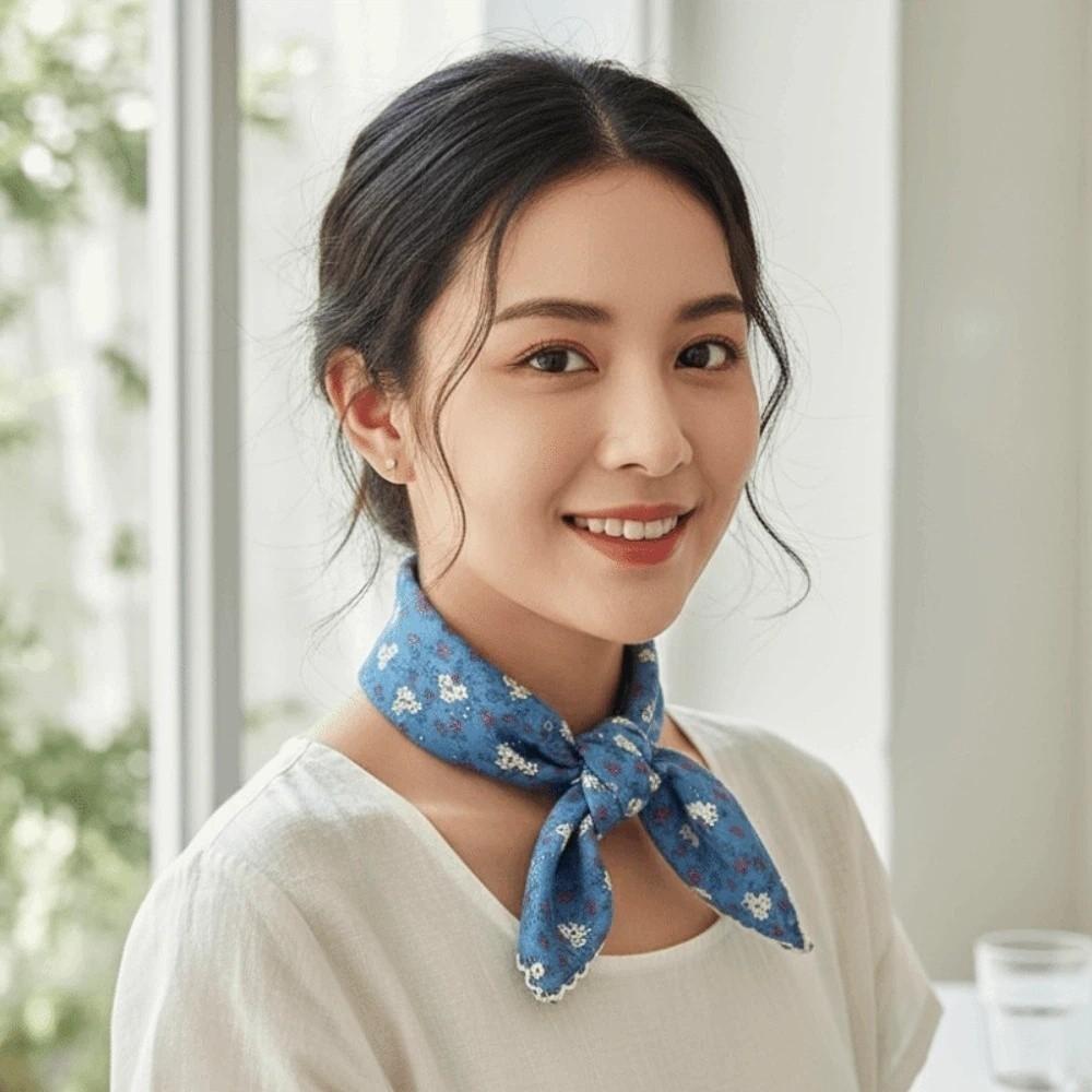Lightweight Floral Patterned Headscarf Sunshade Square Handkerchief Small Square Scarf  Vacation