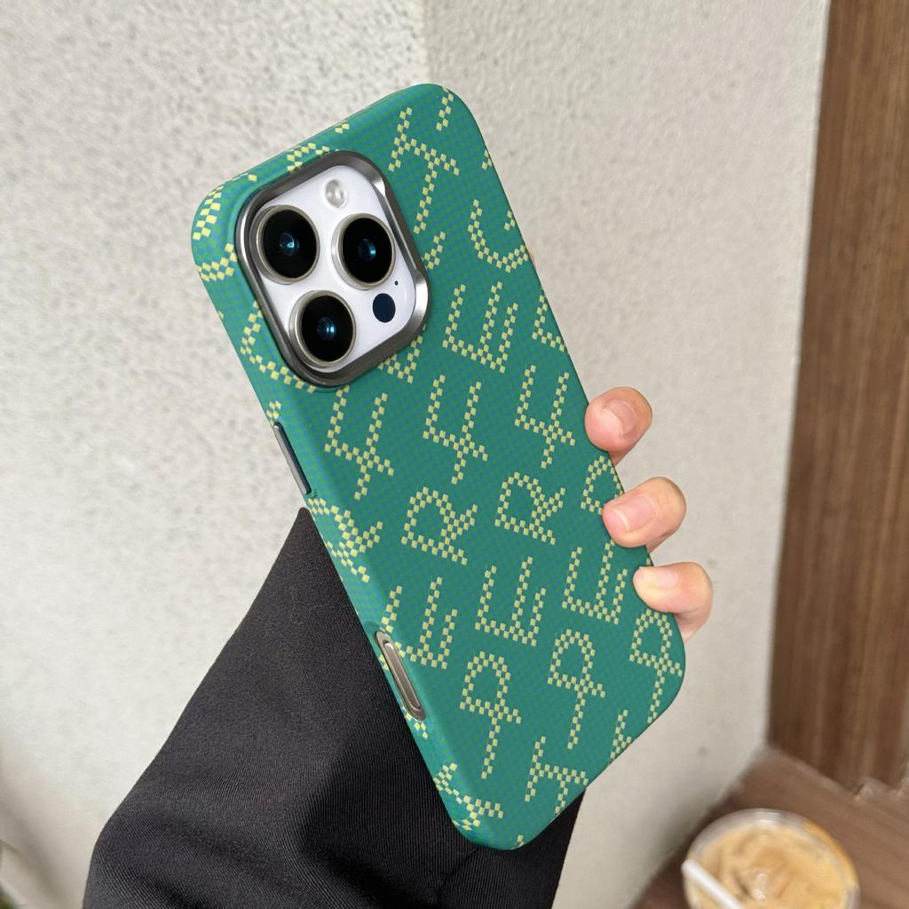 Anwendbare magnetische Handyhülle für Apple iPhone 17 Pro Max, sturzsichere Kevlar-Schutzhülle für die Serie 16 oder 15 für Presbyopie.