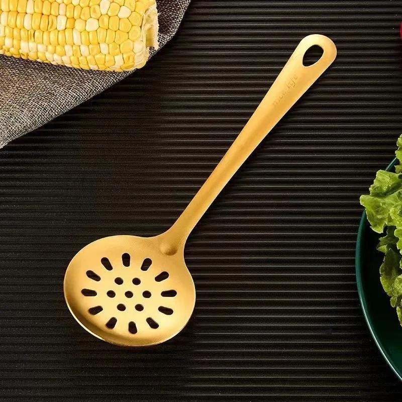 Edelstahl-Küchenset Kochspatel Koreanischer goldener Suppenlöffel Sieb Hot Pot Löffel Großhandel Haushalt Ideen Utensil
