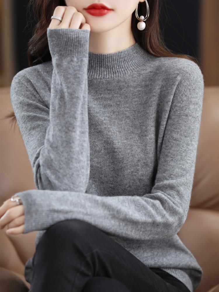 Women's Seamless Wool Knit Sweater - Short, Loose, Half-High Neck, Solid Color for Autumn and Winter
