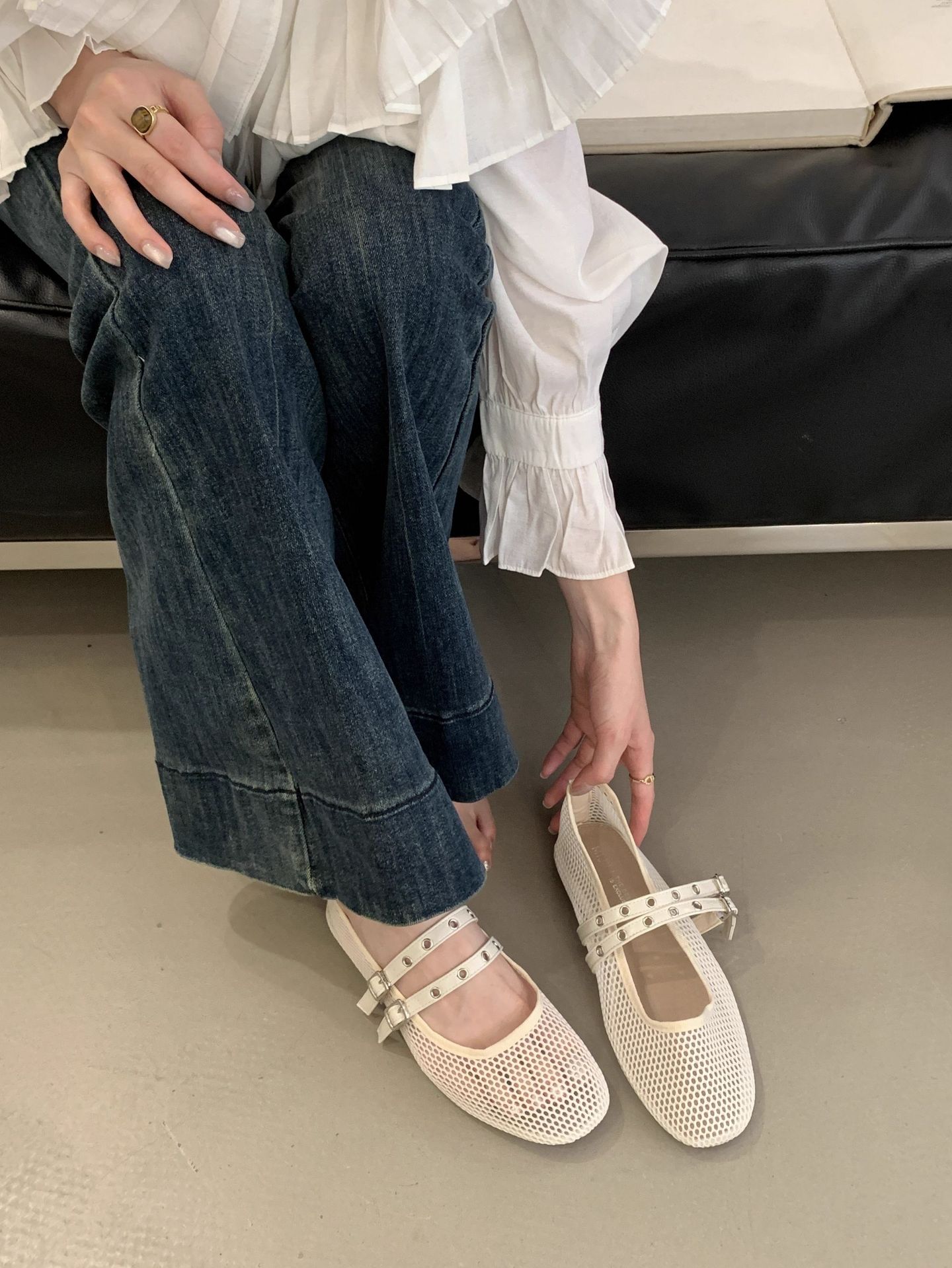 

Foreign trade large size Mary Jane shoes breathable soft sole with double buckle mesh single shoes women s hollow niche ballet shoes 40