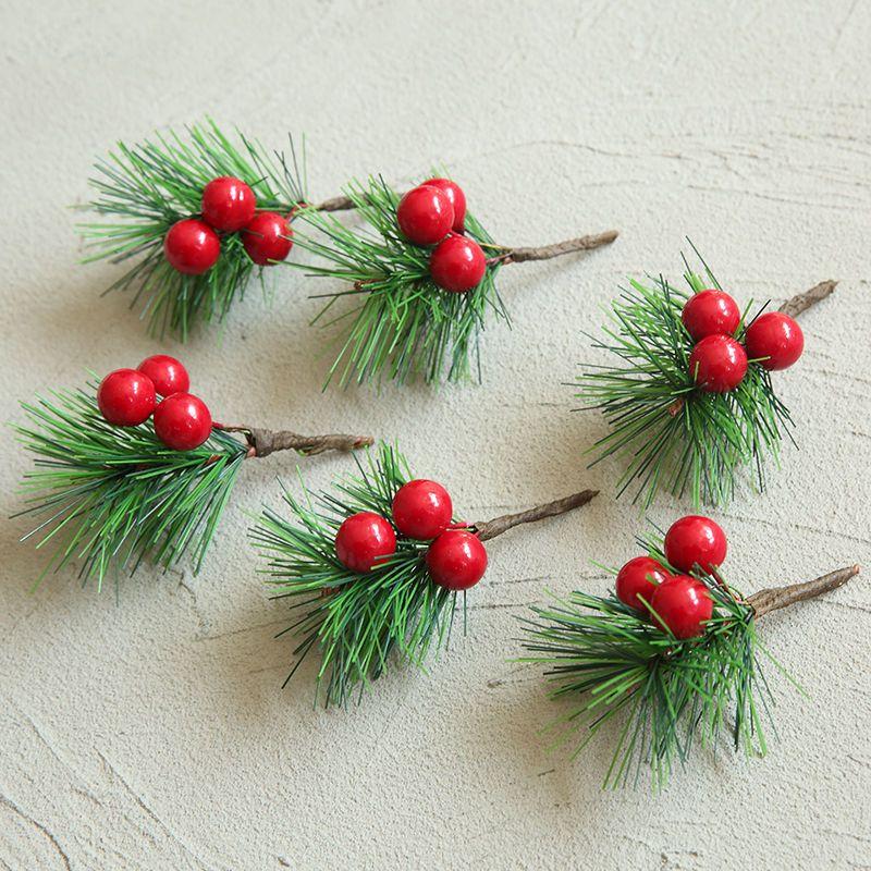

1/60pcs Artificial Branch Pine Needles with Red Gold Silver Berries DIY Christmas Fake Floral Wreath Ornament Plants Pendant 1pc червоний