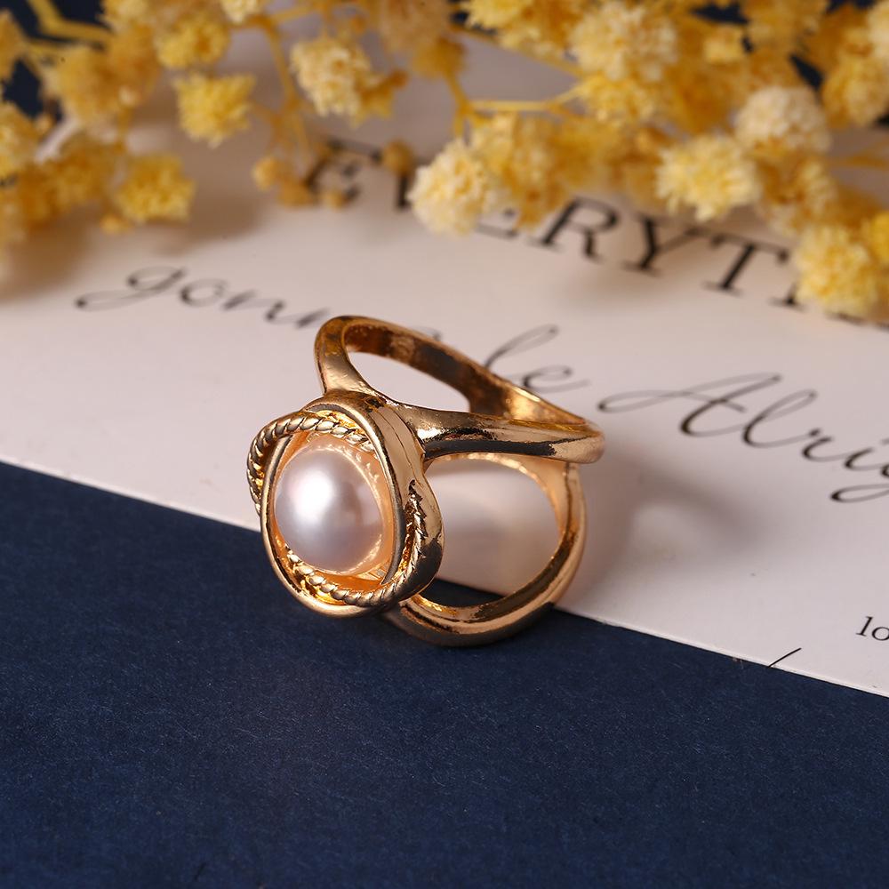 Korean Pearl Camellia Scarf and Shawl Buckle for Fashionable T-Shirts