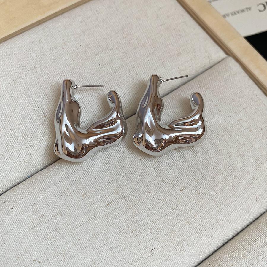 Personalisierter quadratischer ovaler Ohrring für Damen Europa und Amerika Metallischer Steckerohrring 2025 Minimalistischer Damen-Braut-Zirkonia-Geschenk