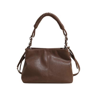 The New Tote Women's Bag Is a Must for Autumn and Winter Fashion.