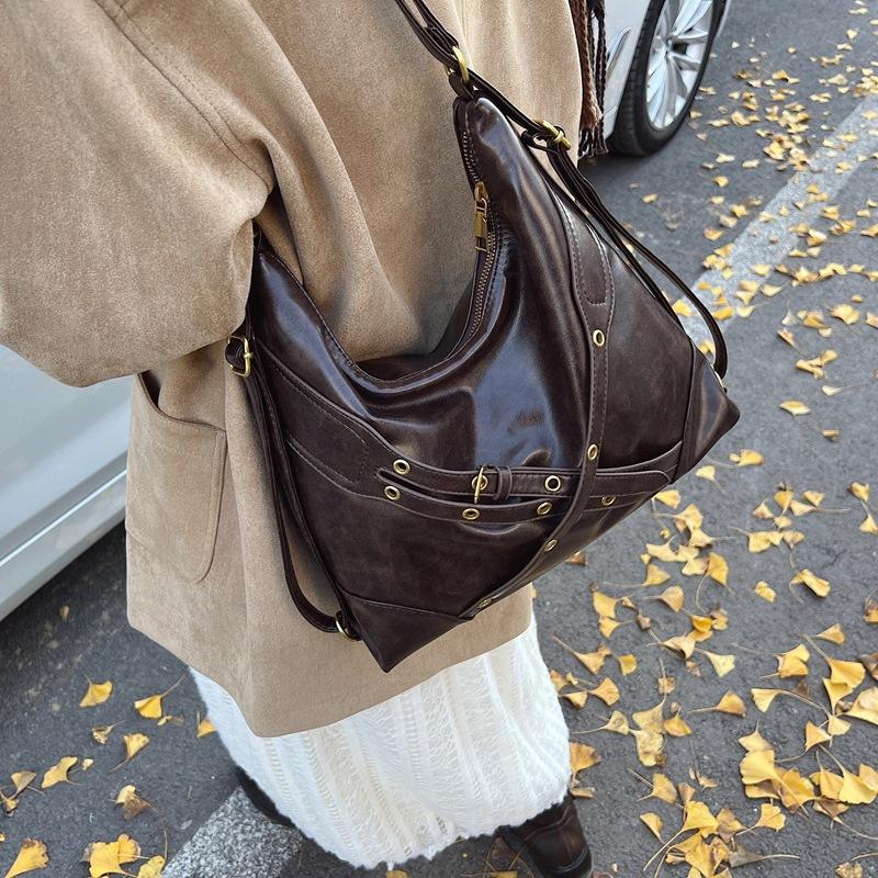 2025 new European and American fashion locomotive bag oil wax punk style shoulder tote bag large capacity oblique span bag trendy bags