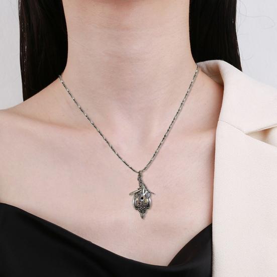 Birdhouse Necklace Retro Birdhouse Pendant Necklace Hypoallergenic Birdhouse Necklace for Casual Wear Street Party