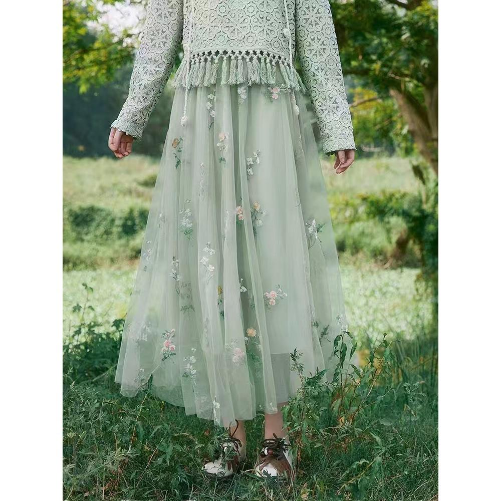 Qooth Sweet Women Floral A Line Tulle Skirt Rustic Style Wide Hem Mid Length Elastic Waist Casual Skirt QT2656